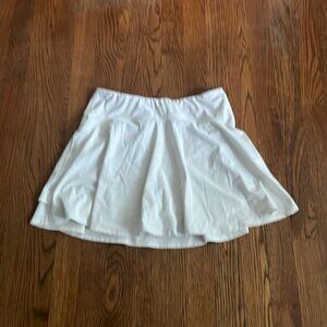 Old Navy Powersoft High Rise Short in Magnolia